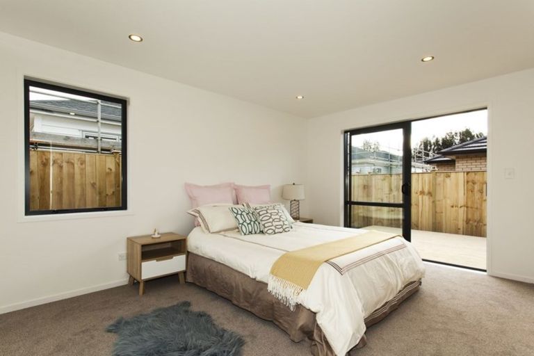 Photo of property in 11 Moemoea Avenue, Kumeu, 0810