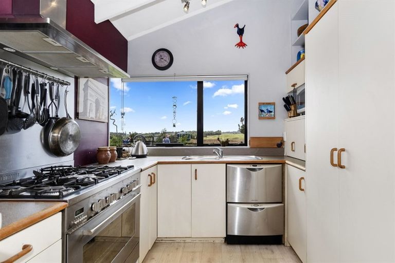 Photo of property in 2 Seales Road, Oropi, Tauranga, 3173
