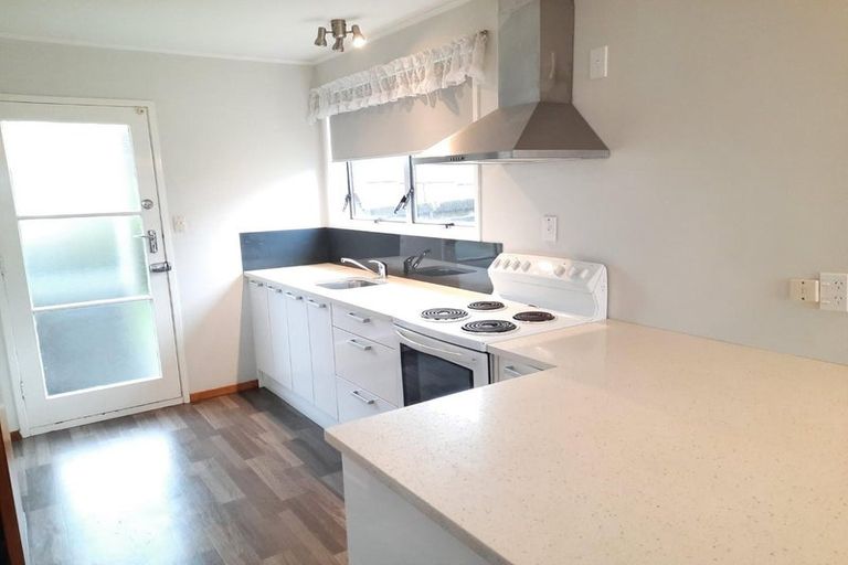 Photo of property in 129 Gardner Avenue, New Lynn, Auckland, 0600