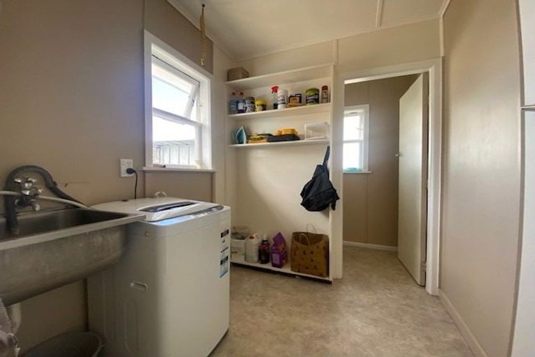 Photo of property in 15 Alexander Avenue, Onekawa, Napier, 4110