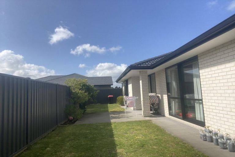 Photo of property in 15 Taffe Crescent, Pyes Pa, Tauranga, 3112