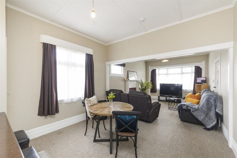 Photo of property in 28 Hair Street, Marton, 4710