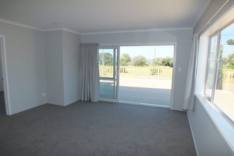 Photo of property in 387 Estuary Road, South New Brighton, Christchurch, 8062