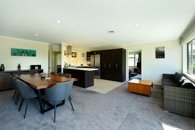 Photo of property in 40 Hoult Crescent, Monaco, Nelson, 7011