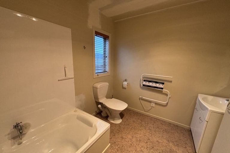 Photo of property in 2 Olympic Lane, Edgeware, Christchurch, 8013