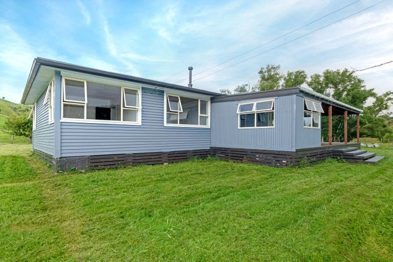 Photo of property in 4934 Waiapu Road, Te Puia Springs, Tokomaru Bay, 4079