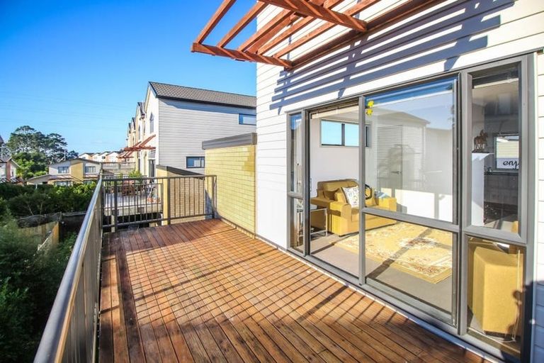 Photo of property in St Claire Village, 8/172 Mcleod Road, Te Atatu South, Auckland, 0610