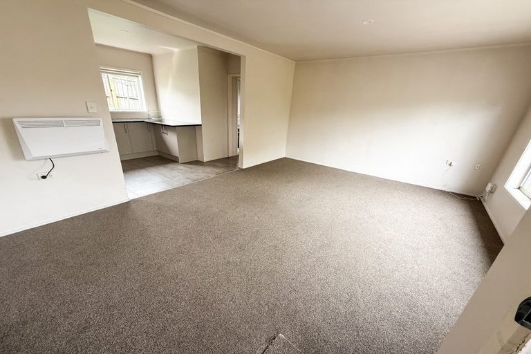 Photo of property in 1/57 Chartwell Avenue, Glenfield, Auckland, 0629