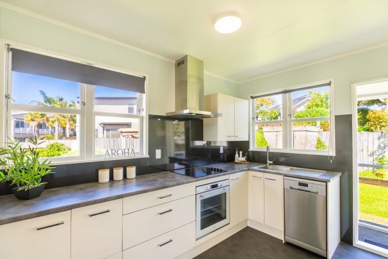 Photo of property in 7/13 Alexander Road, Raumati Beach, Paraparaumu, 5032