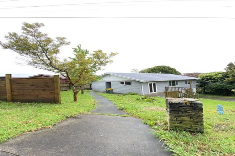 Photo of property in 26 Tawhana Crescent, Red Beach, 0932