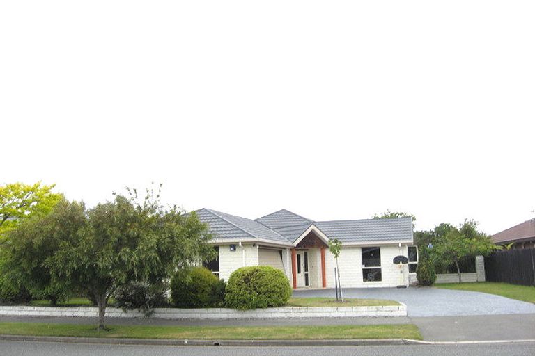 Photo of property in 59 Anglesea Avenue, Parklands, Christchurch, 8083