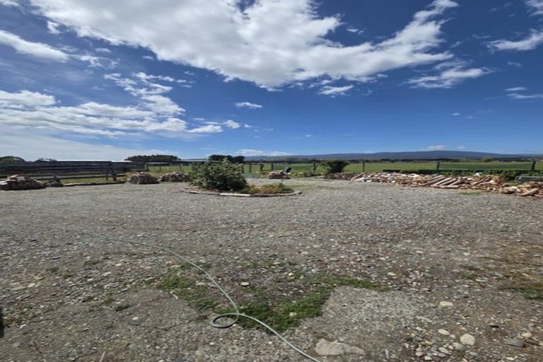 Photo of property in 35 Papatotara Road, Tuatapere, 9620