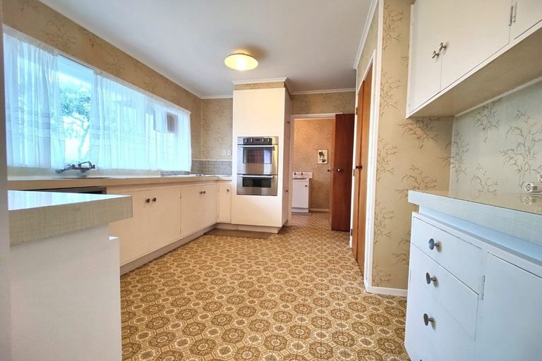 Photo of property in 9 Stansfield Place, Sunnyhills, Auckland, 2010