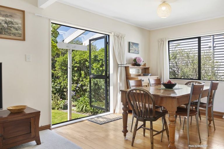 Photo of property in 23 Pinnacle Street, Seatoun, Wellington, 6022