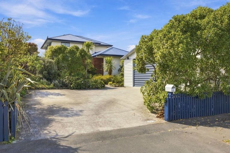Photo of property in 21 Pine Avenue, New Brighton, Christchurch, 8061