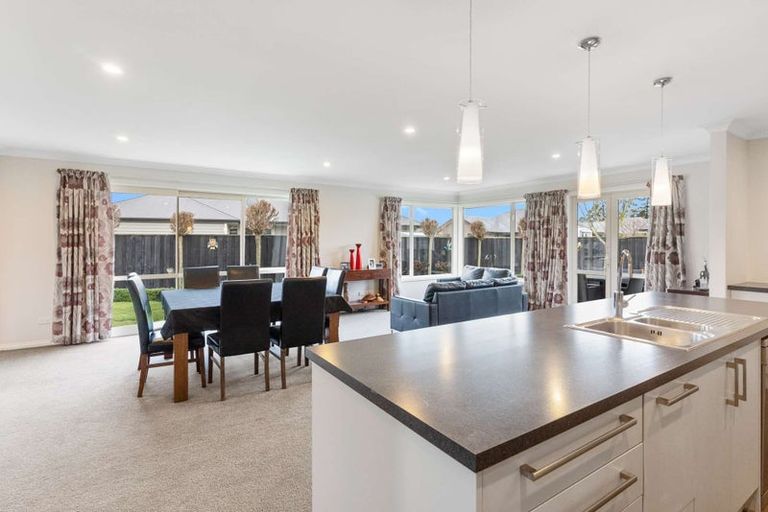 Photo of property in 12 Hampstead Close, Rangiora, 7400