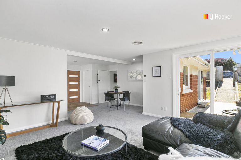 Photo of property in 7 Glendevon Place, Vauxhall, Dunedin, 9013