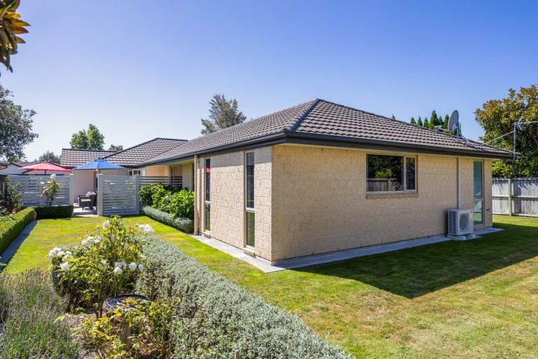 Photo of property in 3 Doncaster Place, Rangiora, 7400