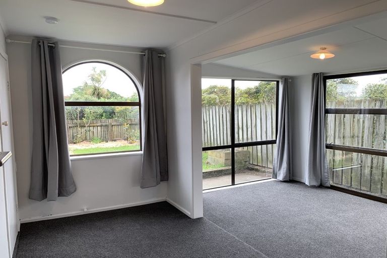 Photo of property in 27 Ngaio Street, Otaki Beach, Otaki, 5512