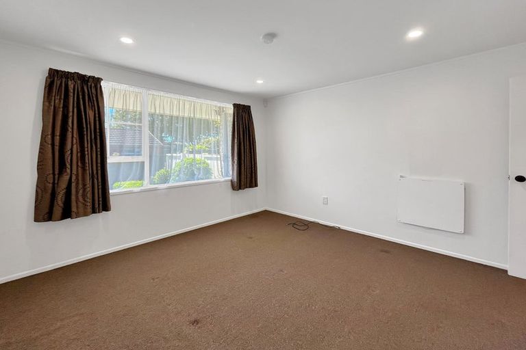 Photo of property in 1/23 Withells Road, Avonhead, Christchurch, 8042