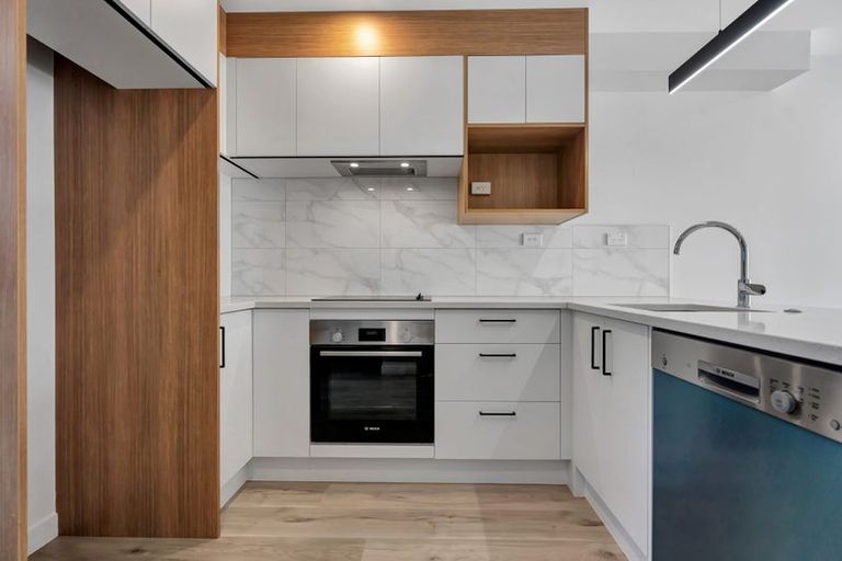 Photo of property in 7/24 Tomo Street, New Lynn, Auckland, 0600