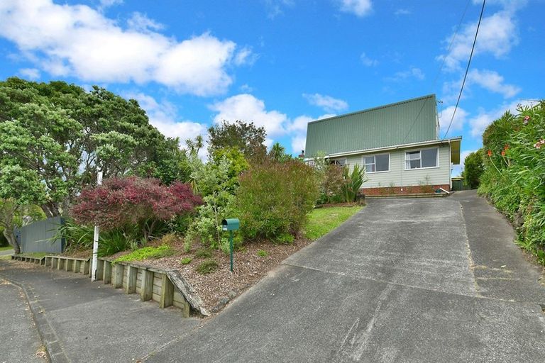 Photo of property in 10 Totara Road, Stanmore Bay, Whangaparaoa, 0932