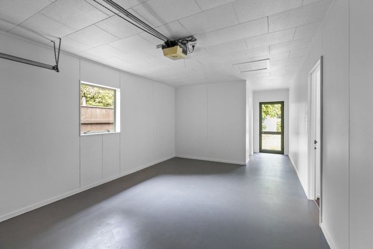 Photo of property in 16 Hickford Place, Okato, 4335