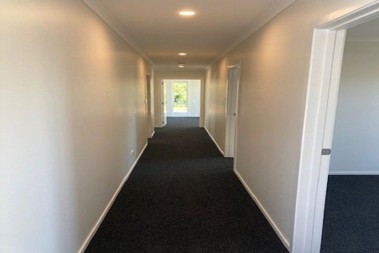 Photo of property in 8 Tangata Way, Omokoroa, 3114