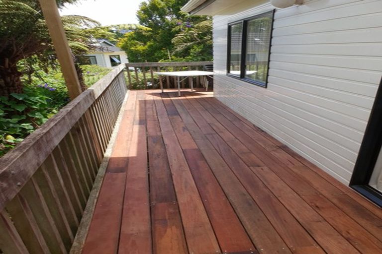 Photo of property in 2/25 Philson Terrace, Browns Bay, Auckland, 0630