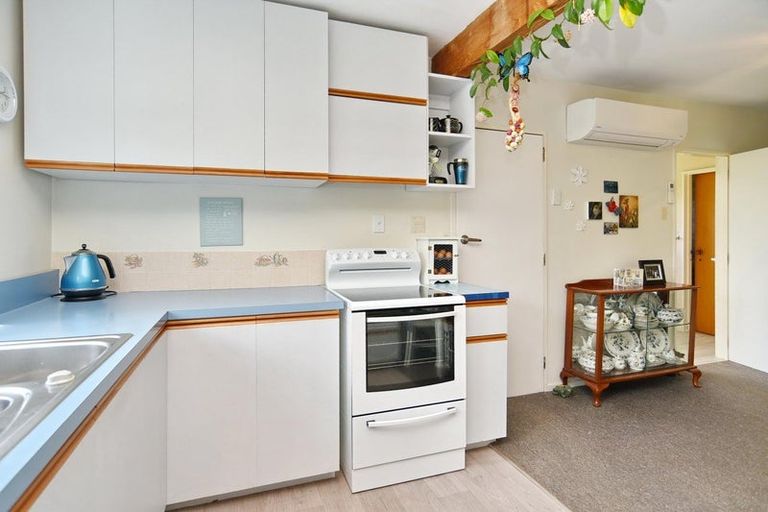 Photo of property in 202 High Street, Oxford, 7430