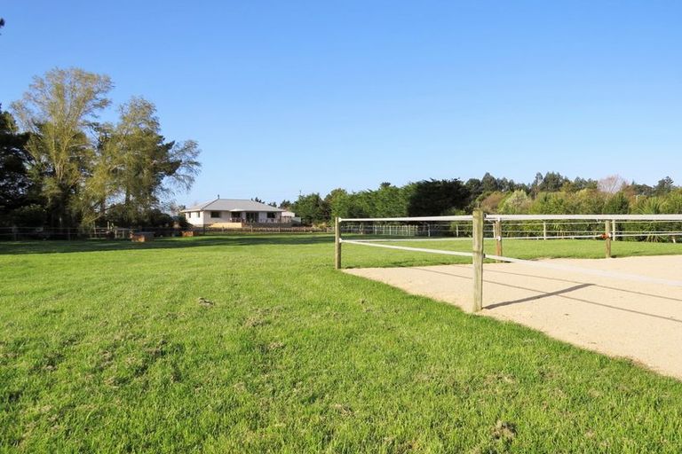 Photo of property in 89 Costley Street West, Carterton, 5713