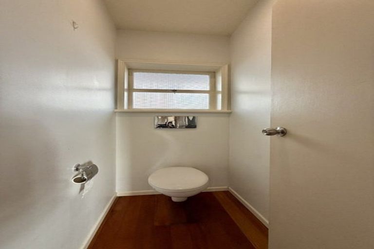 Photo of property in 4 Tomo Street, New Lynn, Auckland, 0600