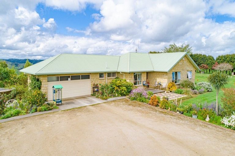 Photo of property in 16 Tokomaru Road West, Brunswick, Whanganui, 4571