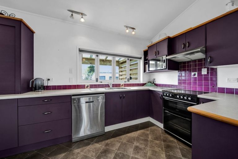 Photo of property in 278 South Road, Hawera, 4610