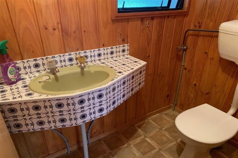 Photo of property in 8 Kauri Crescent, Snells Beach, 0920