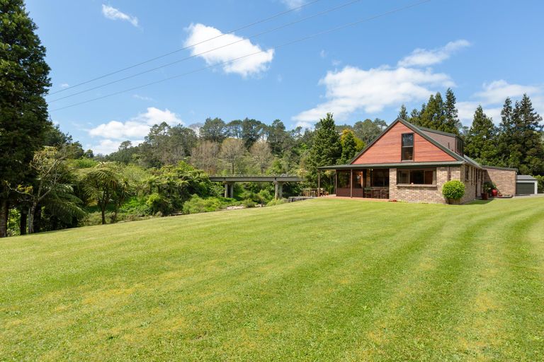 Photo of property in 10 Poripori Road, Lower Kaimai, Tauranga, 3171