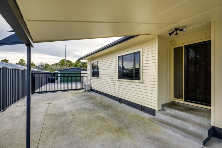 Photo of property in 76 Clarence Cox Crescent, Pirimai, Napier, 4112