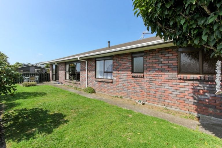 Photo of property in 4 Ash Place, Whalers Gate, New Plymouth, 4310