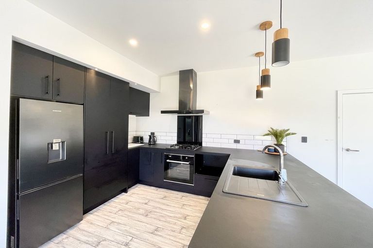 Photo of property in 16 Whitestone Crescent, Weston, Oamaru, 9401