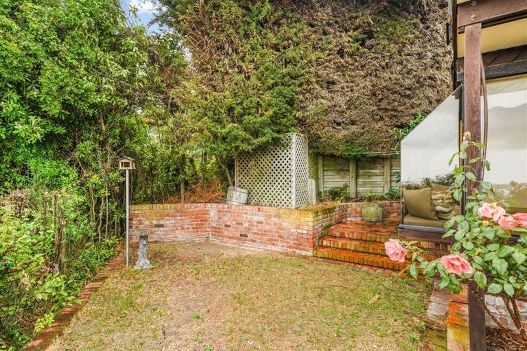 Photo of property in 202b Mount Pleasant Road, Mount Pleasant, Christchurch, 8081