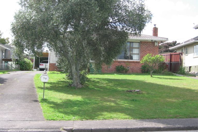 Photo of property in 39 Strid Road, Te Atatu South, Auckland, 0610