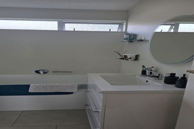 Photo of property in 6 Kekerenga Street, Strathmore Park, Wellington, 6022