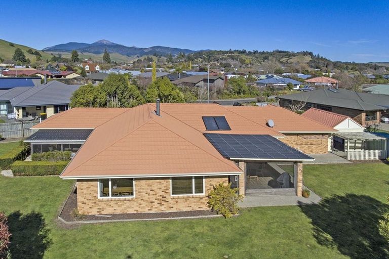 Photo of property in 23 Whiting Drive, Wakefield, 7025