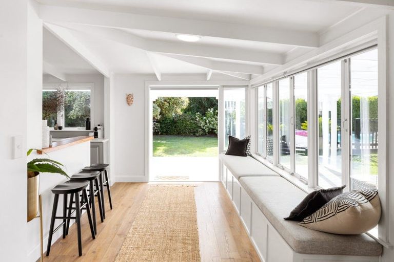 Photo of property in 46 Williams Street, Cambridge, 3434