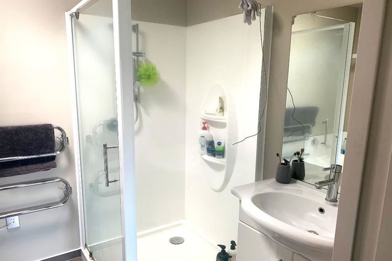 Photo of property in 96a Packe Street, Edgeware, Christchurch, 8013