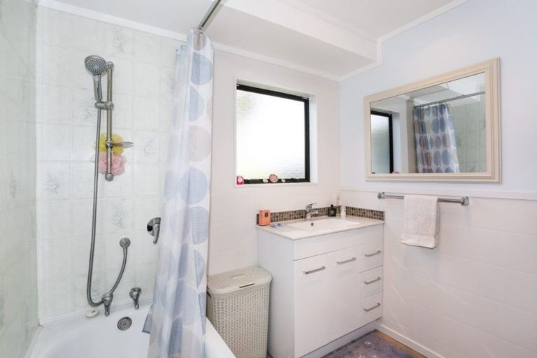 Photo of property in 20 Waipipi Wharf Road, Pollok, Waiuku, 2683