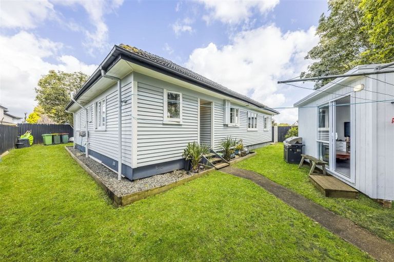 Photo of property in 16b Kerry Place, Papakura, 2110