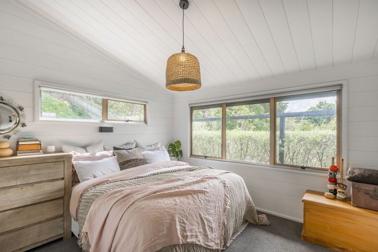 Photo of property in 19 Renown Road, Raumati South, Paraparaumu, 5032