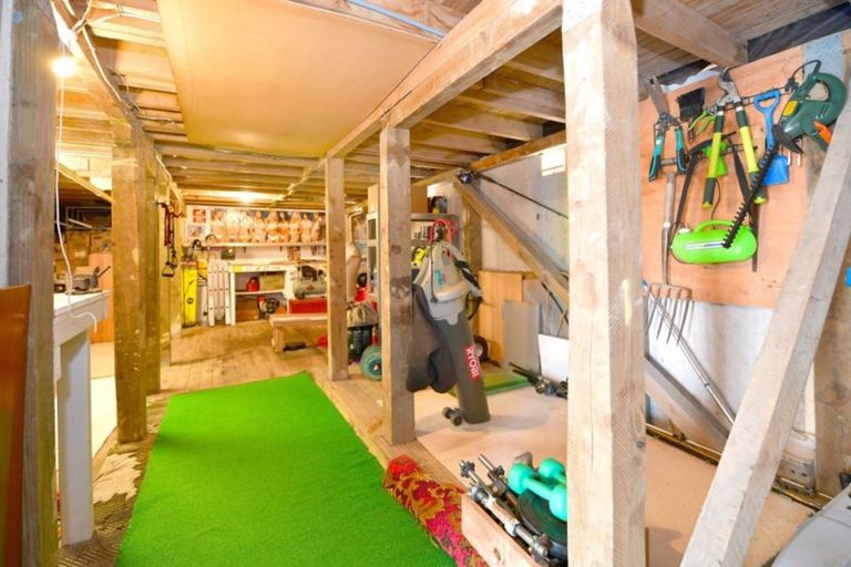 Photo of property in 6 Matai Road, Stanmore Bay, Whangaparaoa, 0932