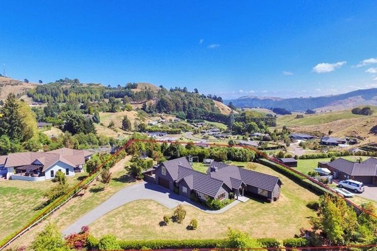 Photo of property in 63 Loch Views Road, Acacia Bay, Taupo, 3385